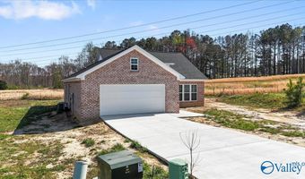 15 Swanee Dr, Albertville, AL 35950