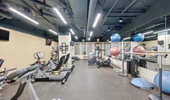 5500 HOLMES RUN Pkwy 512, Alexandria, VA 22304