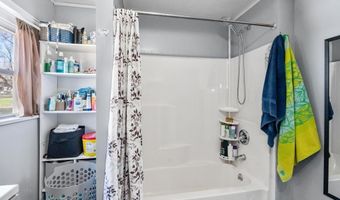 6419 River St, Alanson, MI 49706