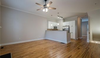 1949 Sterling Oaks Cir NE 13, Atlanta, GA 30319