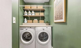 225 Royal Colony Ct, Alpharetta, GA 30022