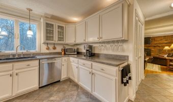 165 Oak Ridge Dr, Berlin, CT 06037