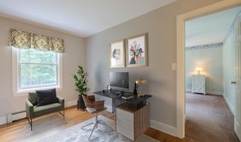 146 Old Sandown Rd, Chester, NH 03036