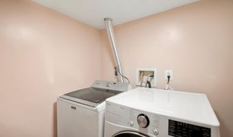 3721 HUNTLEY MEADOWS Ln, Alexandria, VA 22306