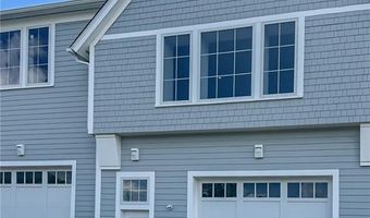 55 John Clarke Rd 8, Middletown, RI 02842