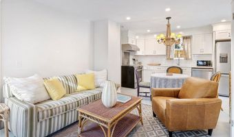 604 Thames & 4 Dixon St, Newport, RI 02840