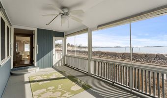 37 Seaview Ave, Branford, CT 06405