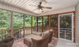 602 Hidden Springs Dr, Asheville, NC 28804