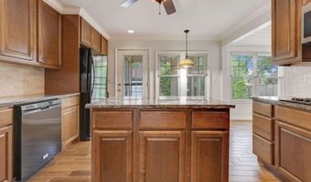 35 Brevoort Rd, Columbus, OH 43214