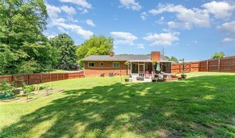 1839 Old Farmer Rd, Asheboro, NC 27205