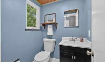 2731 Valley Dr, Ann Arbor, MI 48103