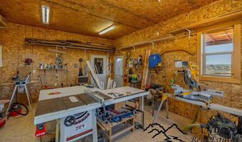 27 Teepee Ring Rd, Clark, WY 82435