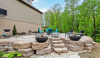 39403 State Route 689, Albany, OH 45710