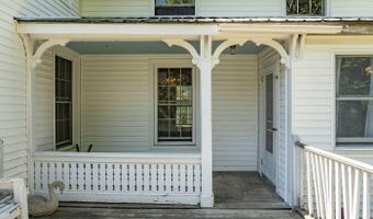 100 Cedar St, Belfast, ME 04915