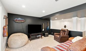 703 Trago Creek Dr, Ballwin, MO 63021