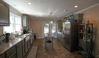 105 George, Abbeville, SC 29620