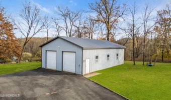 113 Arneytown Hornerstown Rd, Allentown, NJ 08501