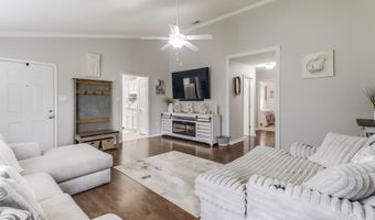 15124 Cedar Springs Dr, Biloxi, MS 39532
