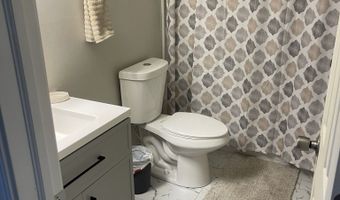 880 N Avon Ave, Avon, IN 46123