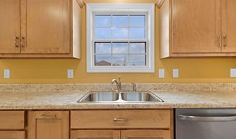 15 Carrington Ln, Albertville, AL 35950