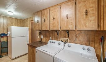 3800 Mountain View Dr SE 33, Albany, OR 97322