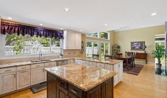 985 Goldenrod Trl, Aurora, OH 44202
