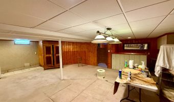 505 Edgewood Dr, Batesville, IN 47006
