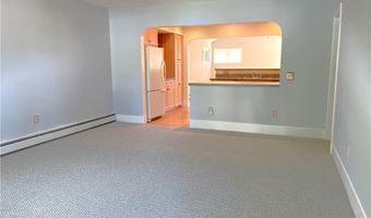 10 Cavalier Rd, Narragansett, RI 02882