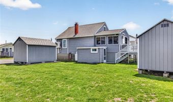 6 Arbeth Ave, Narragansett, RI 02882