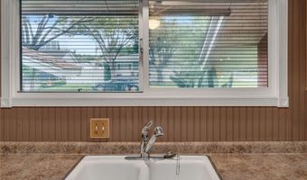 1751 S Heather Ln, Anaheim, CA 92802