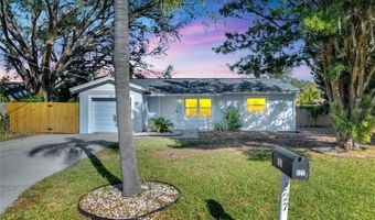 527 FOX RUN Trl, Apollo Beach, FL 33572