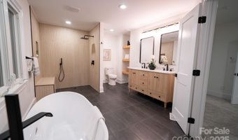 4901 Pine Ridge Rd, Charlotte, NC 28226