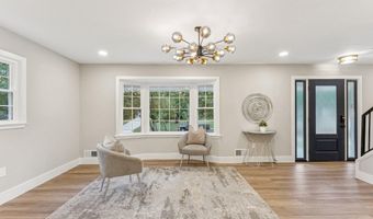 2308 CREEK Dr, Alexandria, VA 22308