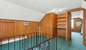 1624 Krumroy Rd, Akron, OH 44306