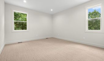1765 Fairview Dr, Allegan, MI 49010