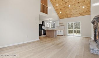 45 Tamarack Ter, Albrightsville, PA 18210