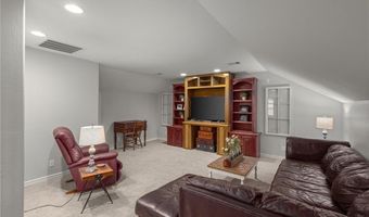 23 Cumbrian Dr, Bella Vista, AR 72714