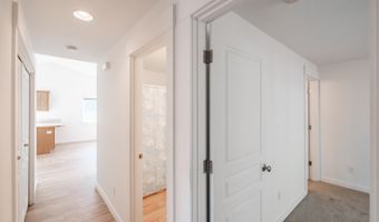 3806 Avalon Ave NE, Albany, OR 97322