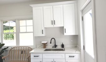 592 Kuehnle Ave, Ann Arbor, MI 48103