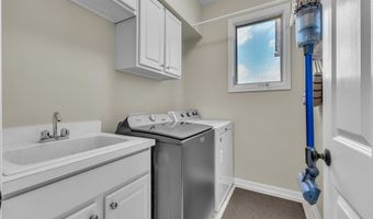 5049 Birdie Ln, Ann Arbor, MI 48103