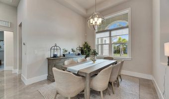 706 Manns Harbor Dr, Apollo Beach, FL 33572