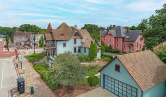 302 S Main St, Algonquin, IL 60102