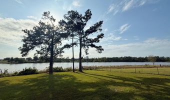 537 Mcpherson Dr, Alford, FL 32420