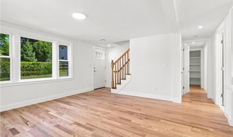38 Winsor St, Cumberland, RI 02864