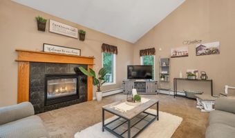 125 Deer Ridge Dr, Barrington, NH 03825