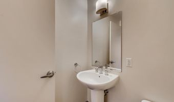 1200 STEUART St 725, Baltimore, MD 21230