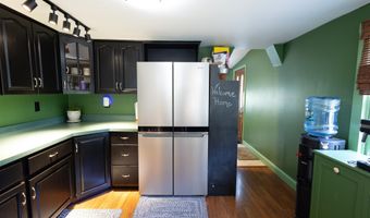 116 Pond St, Newton, NH 03858