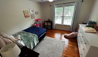 11640 Vista Forest Dr, Alpharetta, GA 30005