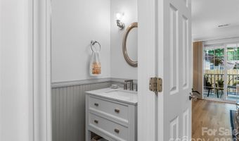 19 Willowick Dr, Asheville, NC 28803
