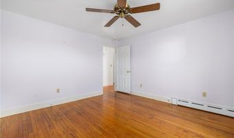 118 Wolcott Ave, Middletown, RI 02842